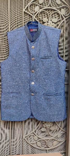 medium size waistcoat in texture 2