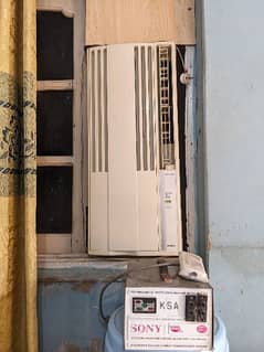 CORONA Window AC (Exclusively For Cooling Type) with LCD Remote 0