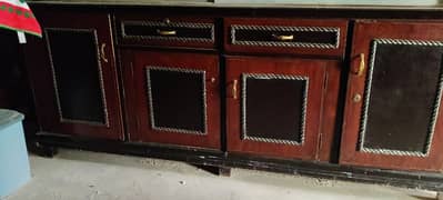 showcase in good condition