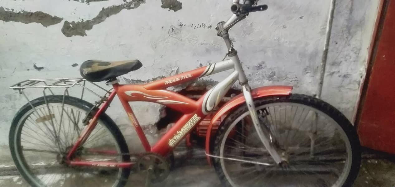 Classic road bicycle for sale only in 9000 8