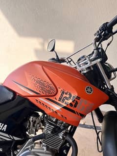 YBR 125G Matt Orange