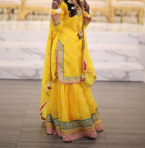 mehndi dress 0