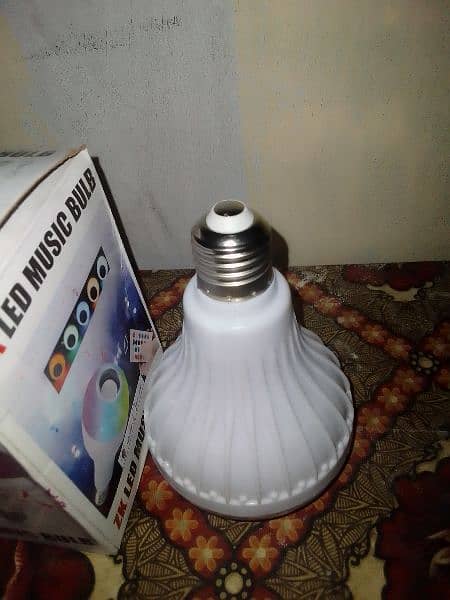 zk led music bulb 2