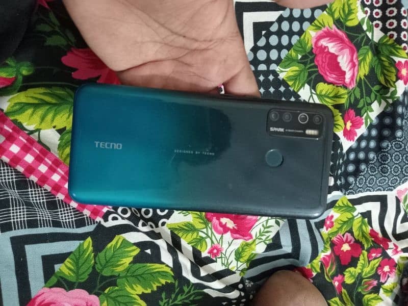 Tecno Spark 5 pro 5