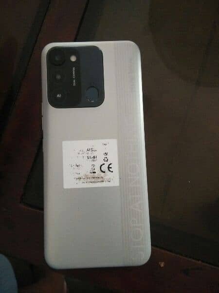 Tecno spark 8c 1