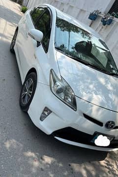 Toyota Prius 2013 S LEd Option