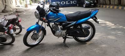 Yamaha YBZ 125 Blue color