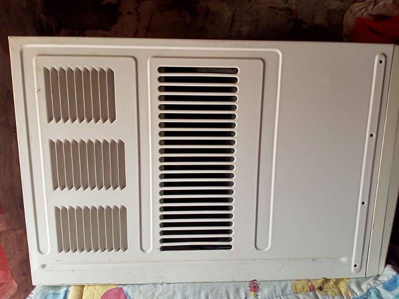 window AC 1 ton 8