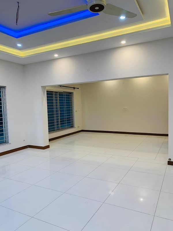 1 Kanal Upper Portion Up For Rent On Very Prime Location Dha Phase 2 Islamabad 2