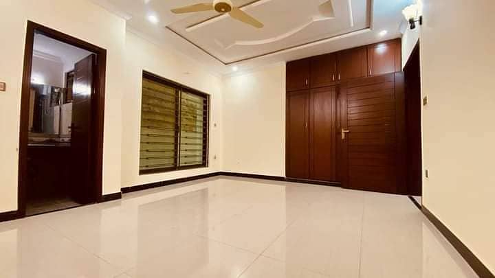 1 Kanal Beautiful Designer Upper For Rent In Near Park And MacDonald Dha Phase 2 Islamabad 8