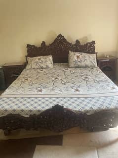 solid wood king size bed