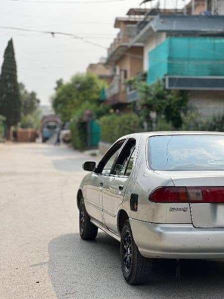 Nissan Sunny 1999 11