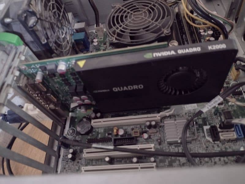 Nvidia Quadro 2gb ddr5 128 bit 2