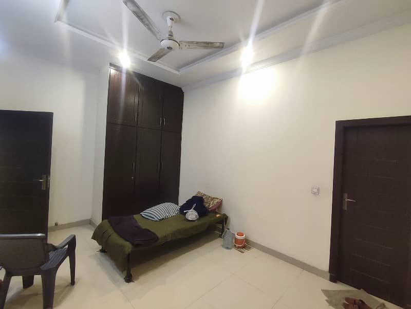 Upper Portion For Rent In G15 Size 1 Kanal Separate Gate Entrance Water Gas Electricity All Facilities Near To Markaz Best Location Five Options Available 11