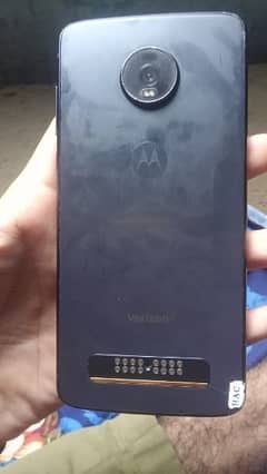 moto Z4 4/128 non pta 0