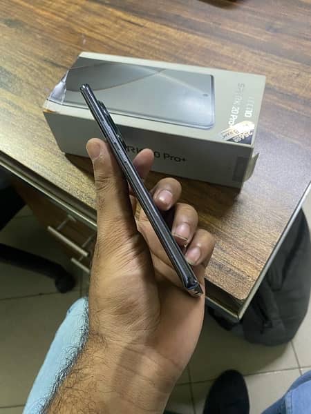 Tecno Spark 20 pro plus 4