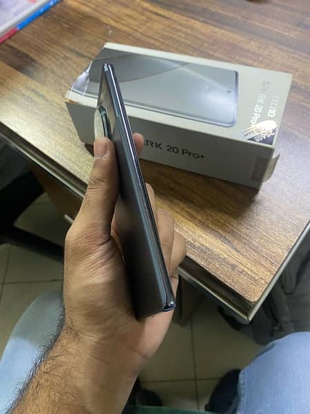 Tecno Spark 20 pro plus 5