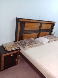 mattress double bed ka condition 10 by 10.03135037934