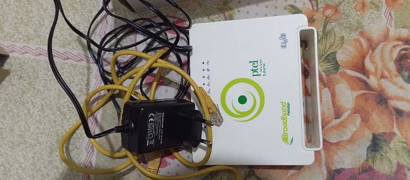 Segecom 150 Mbps wireless ADSL2 + Router 4