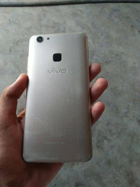 vivo v7 plus 8