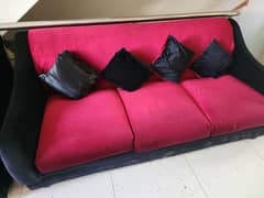 Used Sofa Set. . . . .