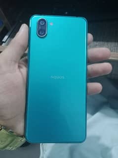 Aquos R3