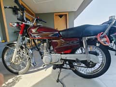 Honda 125 argent sal