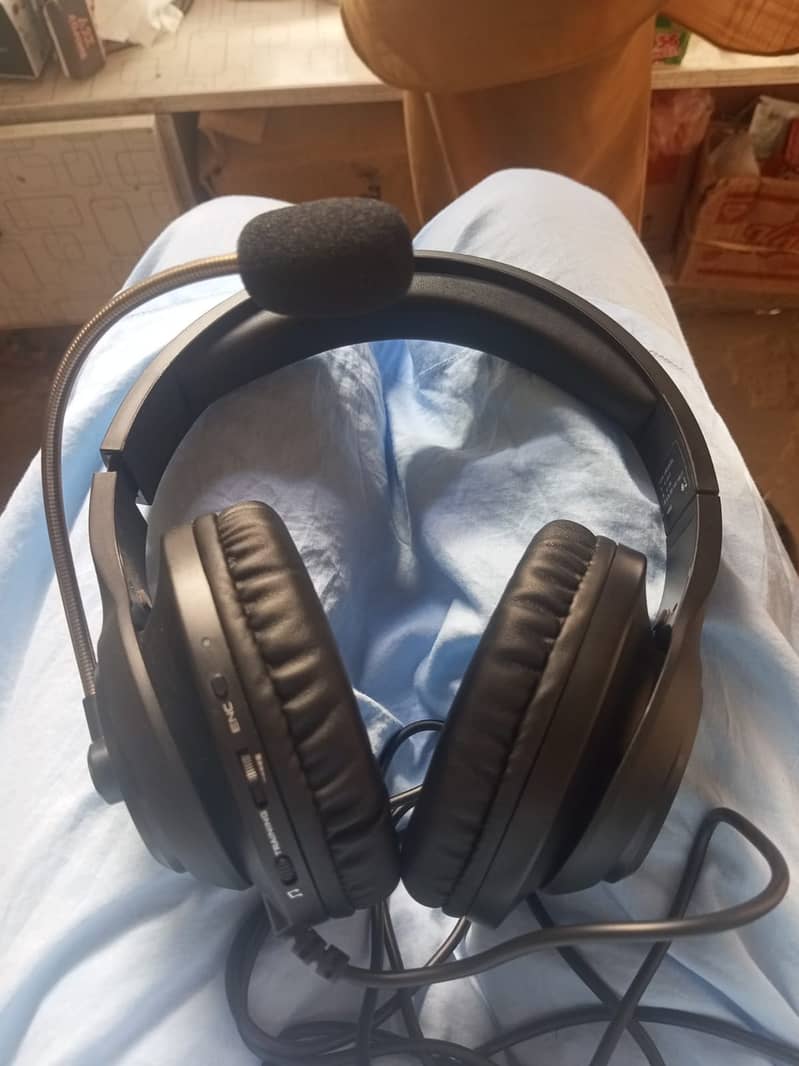 head phone Lenovo 
G25-b 0