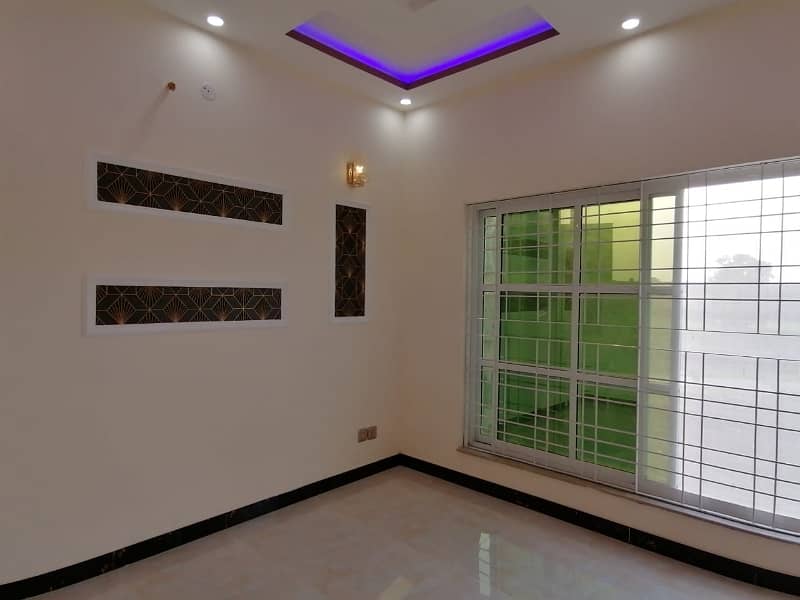 10 Marla House In LDA Avenue Of LDA Avenue Is Available For sale 1