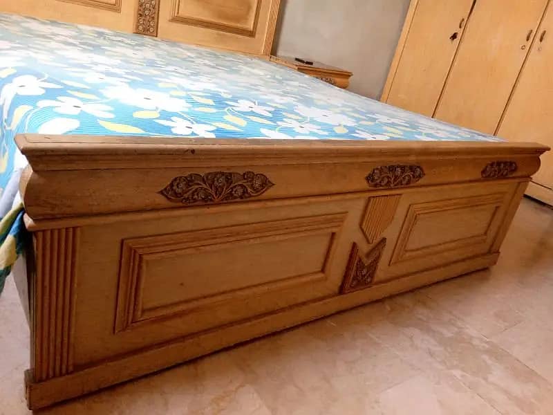 Furniture For Sale Without Mattress 3