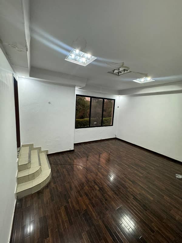 1 kanal double store house for rent in gulberg 5 2