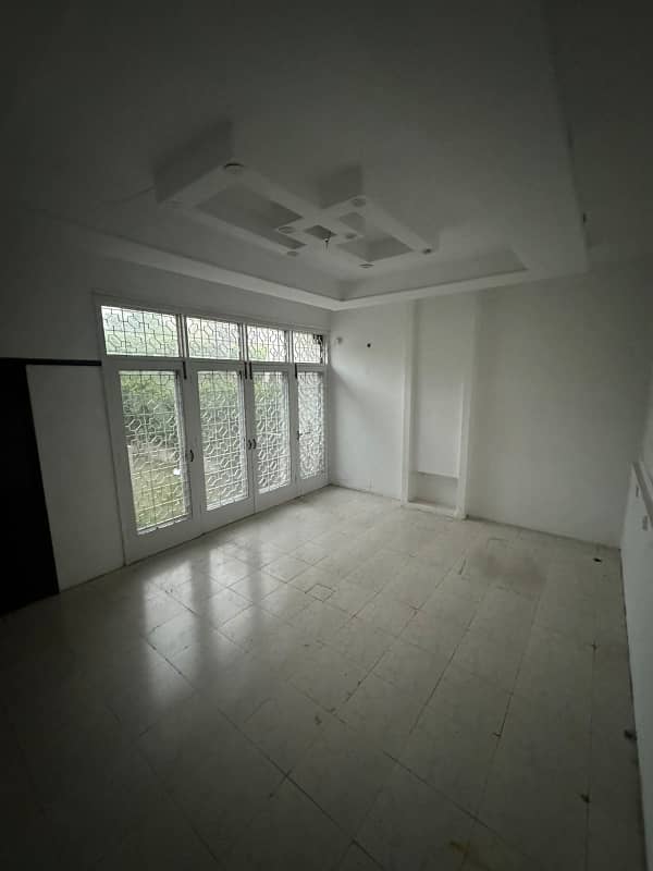 1 kanal double store house for rent in gulberg 5 6