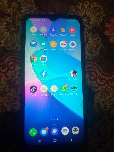 vivo y20 condition 10 by 9.5. box or charger KY sath one had use 2