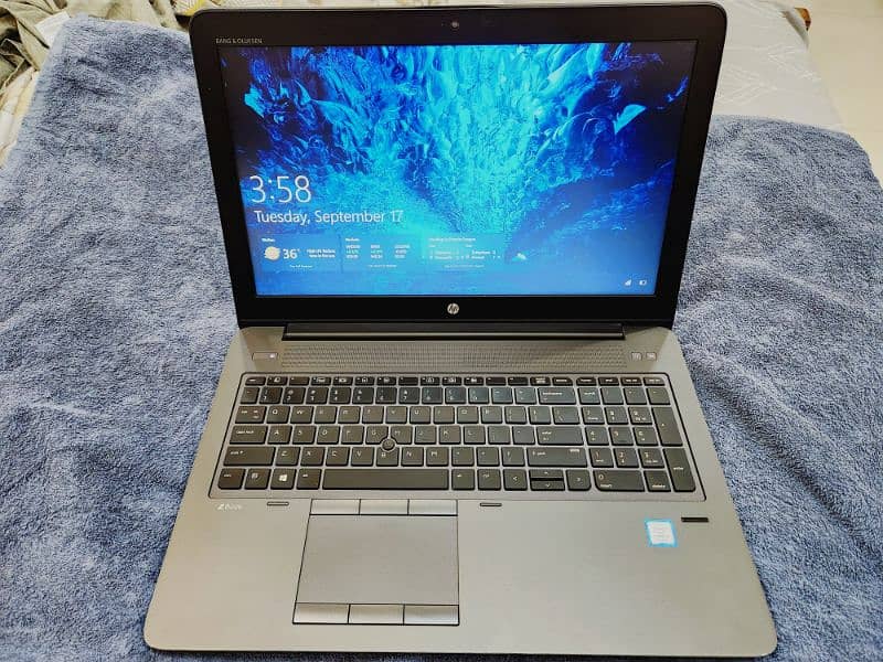 HP ZBook 15 G4 core i7 7th gen - 40Gb Ram -
Workstation Hp Laptop 10