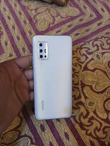 vivo v17 8 256 0