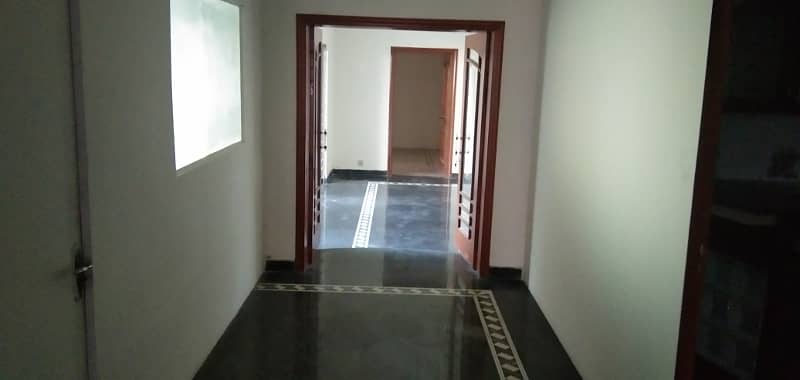 2 Kanal Beautiful House For Rent In Gulberg 3 7