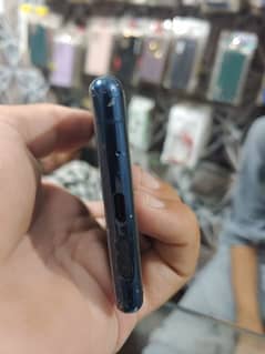 aony experia 5 non pta 10 by 9  only  cAsh  sale    need money