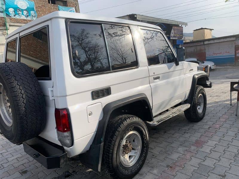 Toyota Land Cruiser 1985 - RKR hardtop 1hz engine 4200cc 3