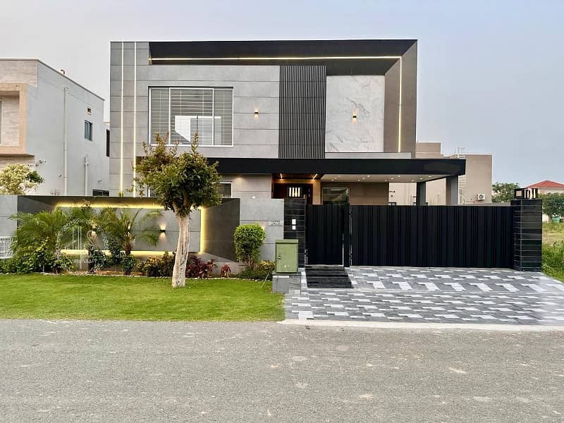 Very Reasonable Price Near to Commercial 1 Kanal Modern Design Luxury House For Sale In Phase 7 0