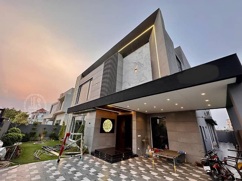 Very Reasonable Price Near to Commercial 1 Kanal Modern Design Luxury House For Sale In Phase 7 5