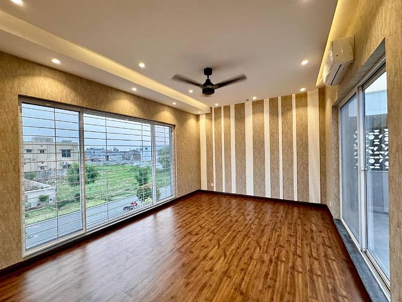 Very Reasonable Price Near to Commercial 1 Kanal Modern Design Luxury House For Sale In Phase 7 22