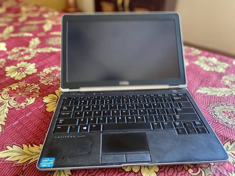 DELL i3 3rd generation 3