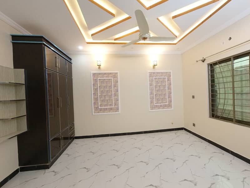 1800 Square Feet House In Stunning G-15/4 Is Available For sale 4