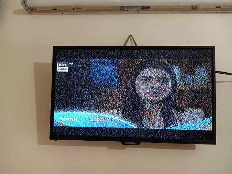 Smart LED 32 inch samaung 6