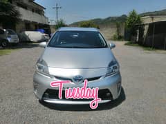 Toyota Prius 2012 S Led1.8