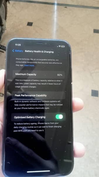 IPHONE 11 FACTORY UNLOCK 92%battery 5