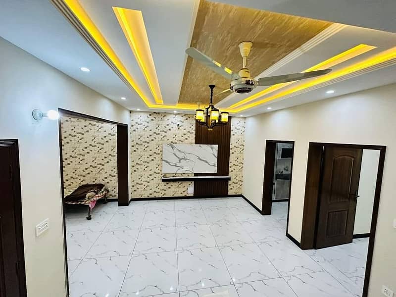 5 marla house for sale in paragon city lahore 5