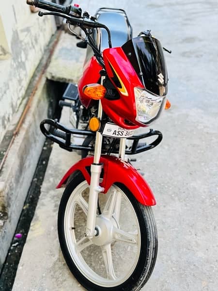 Suzuki GD 110  Model  2022 Red Colour 4