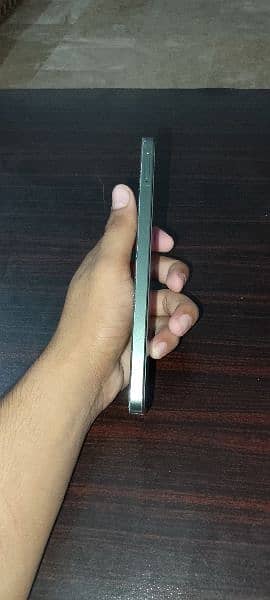 selling a Realme C67 2