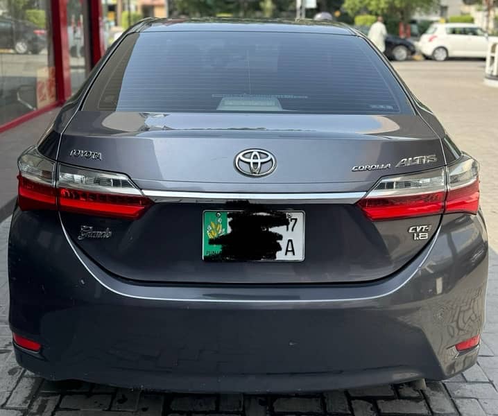 Toyota Altis Grande 2017 0